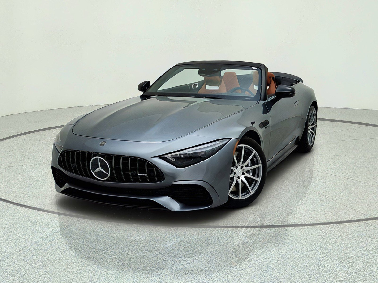 New 2027 Selenite Grey Metallic Mercedes-Benz AMG® SL 43 Roadster image 2