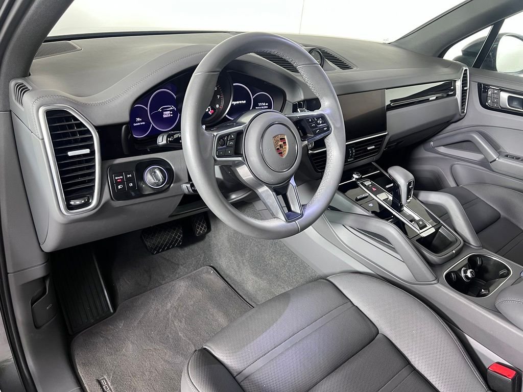 Certified Used 2023  Porsche  image 4