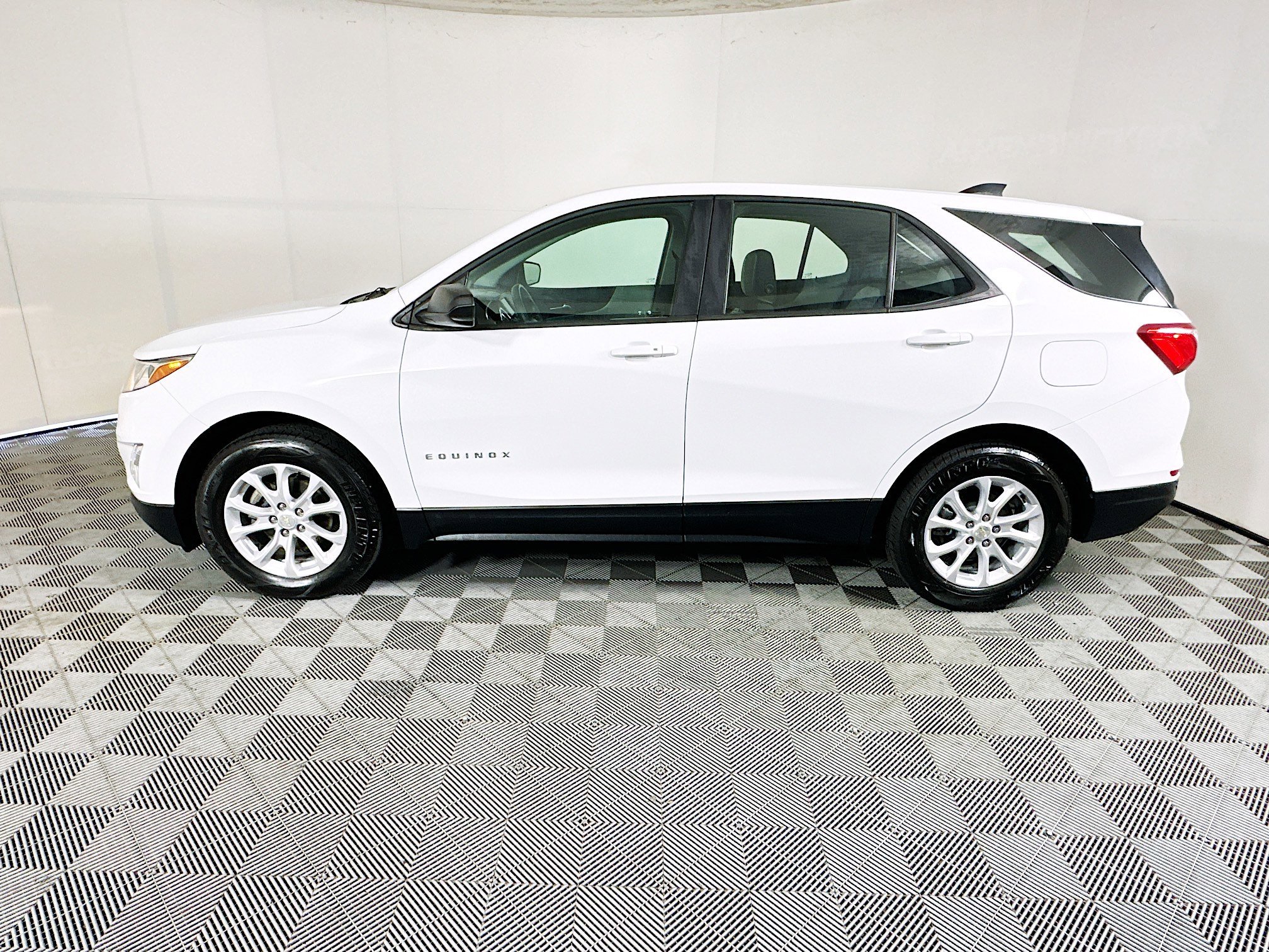 2020 Chevrolet Equinox 1FL - Photo 6