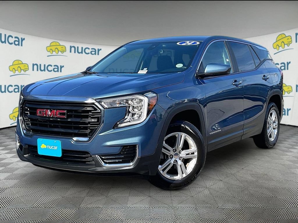 Used 2024 Downpour Metallic GMC SLE image 3