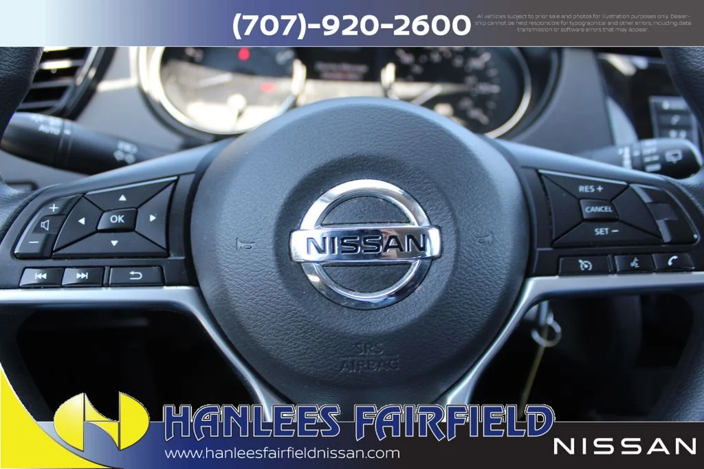 Used 2020 Silver Nissan S image 23
