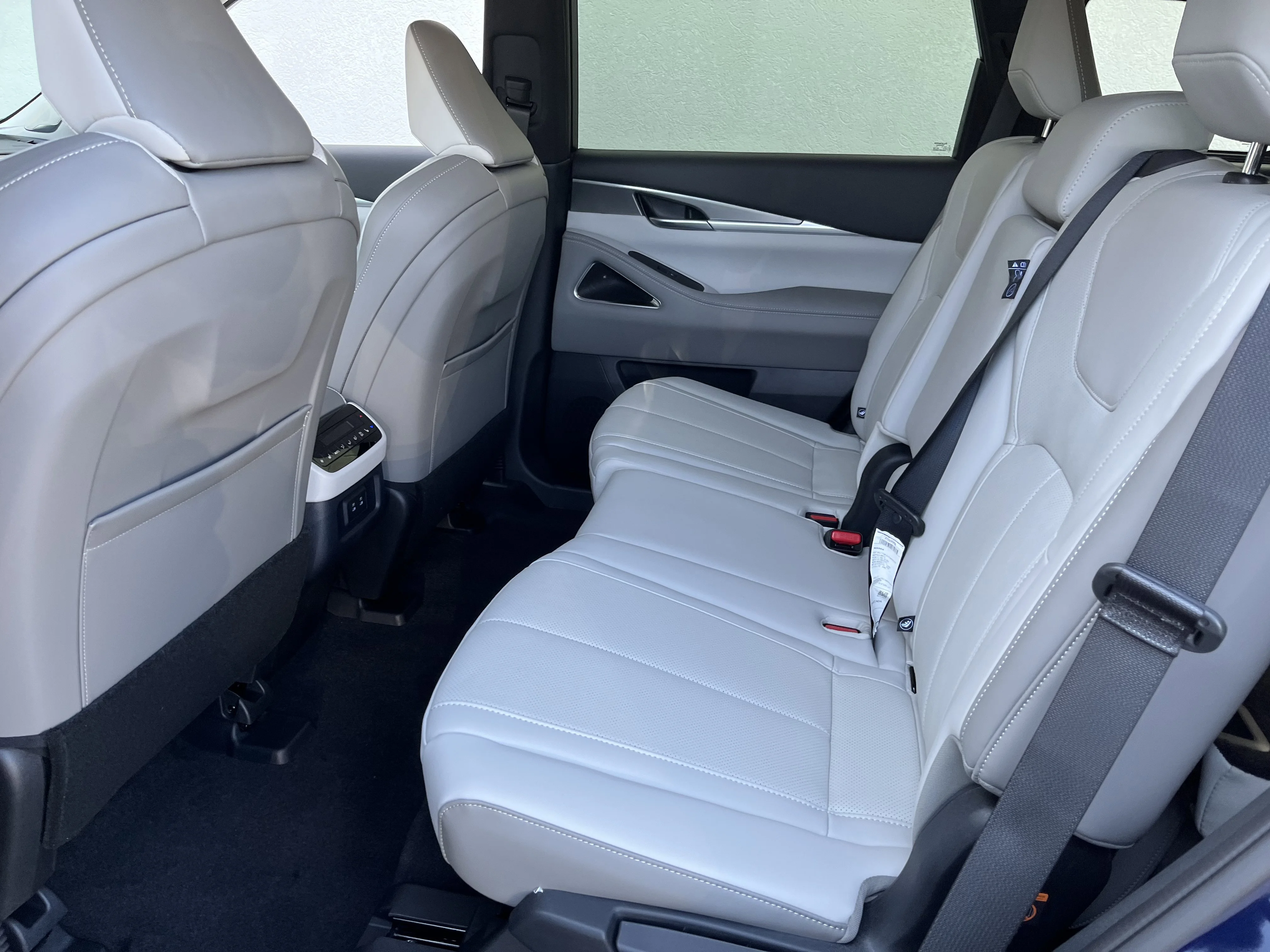 New 2027 Grand Blue INFINITI LUXE image 14