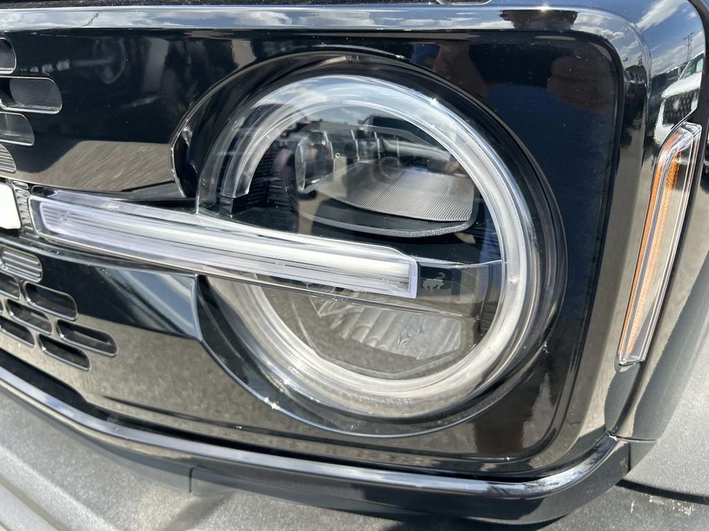 New 2026 Shadow Black Ford Outer Banks® image 10