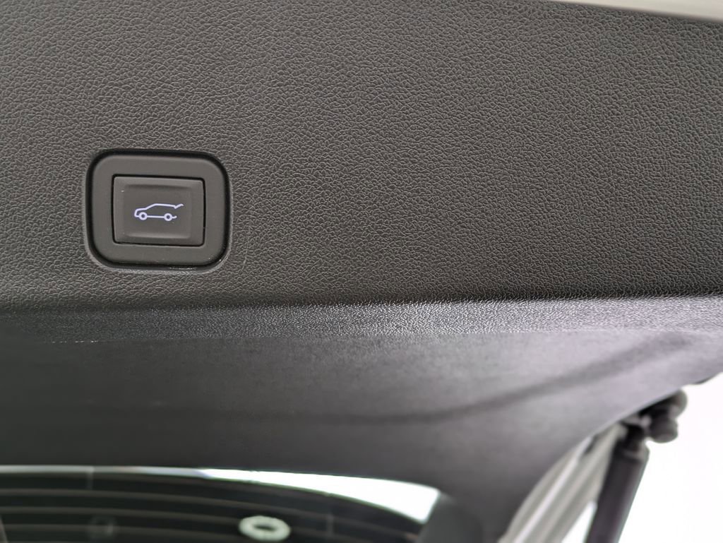 2026 GMC Acadia AT4 - Photo 16
