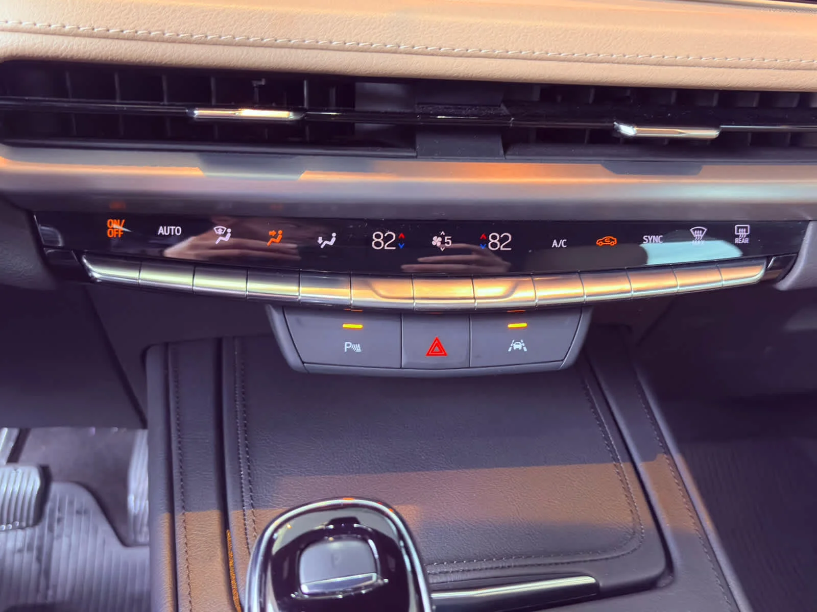 2024 Cadillac XT4 Luxury - Photo 20