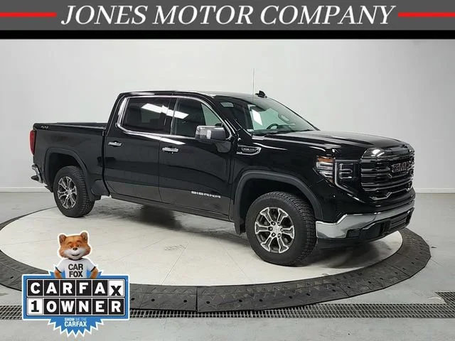 2025 GMC Sierra 4WD Crew Cab Short Box SLT's photo