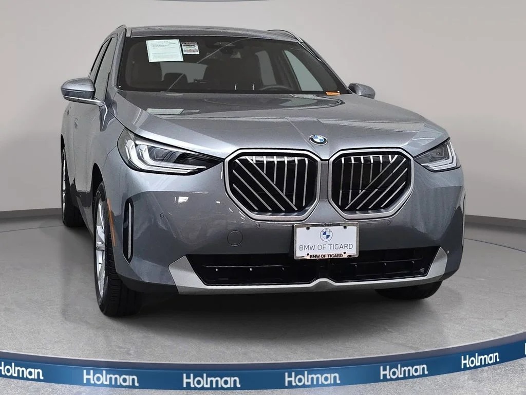 Used 2025 Skyscraper Gray Metallic BMW 30 xDrive image 3