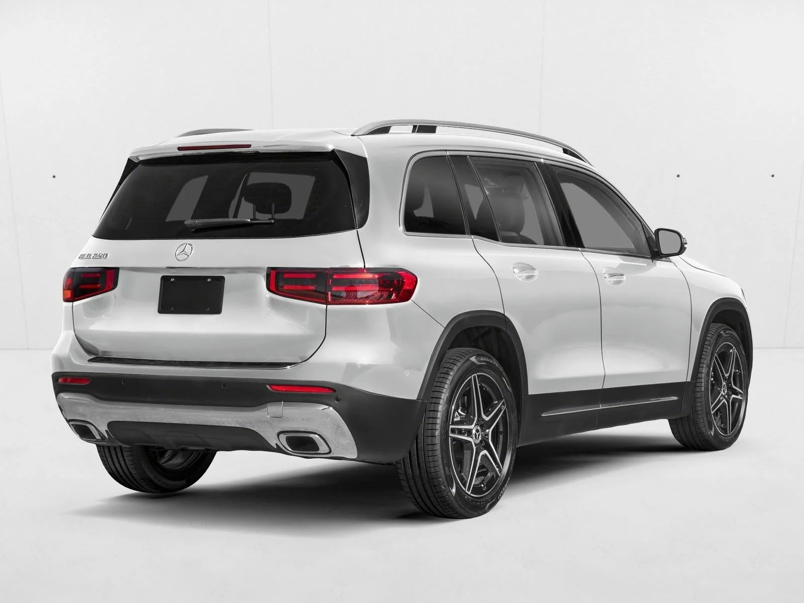 New 2026 Polar White Mercedes-Benz GLB 250 image 2