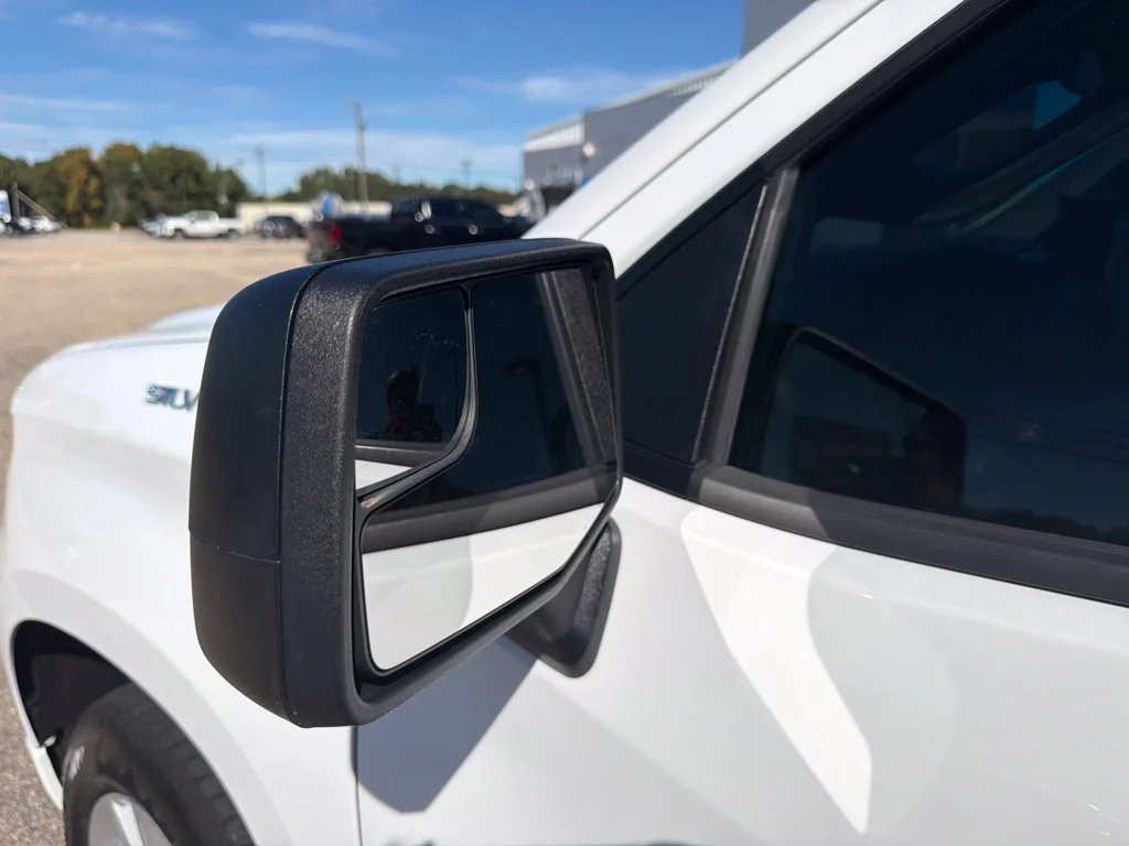 Used 2022 SUMMIT WHITE Chevrolet Custom image 11