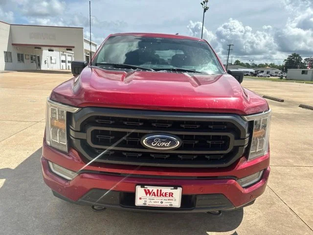 Used 2021 Red Ford XLT image 3