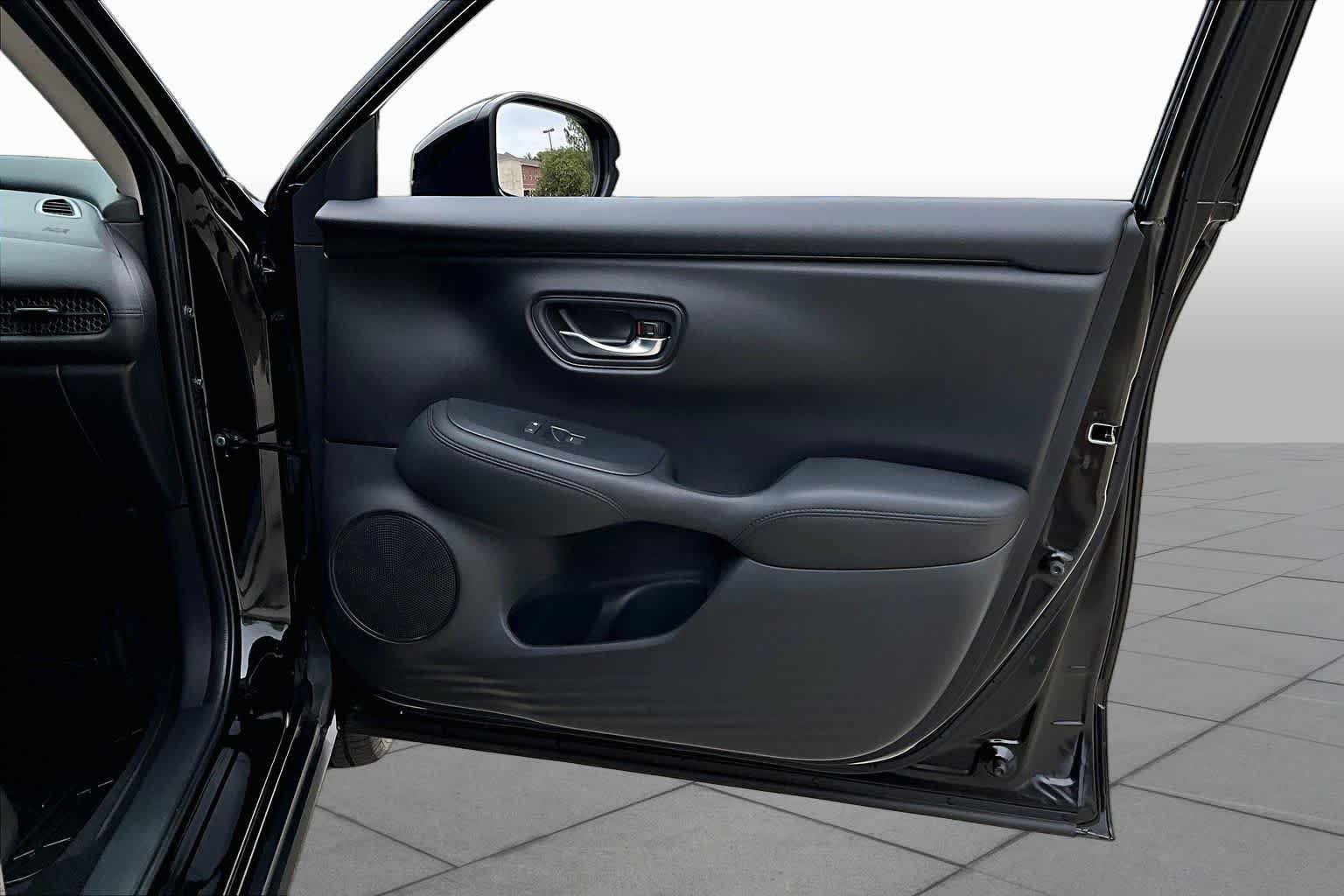 2027 Honda HR-V LX - Photo 22