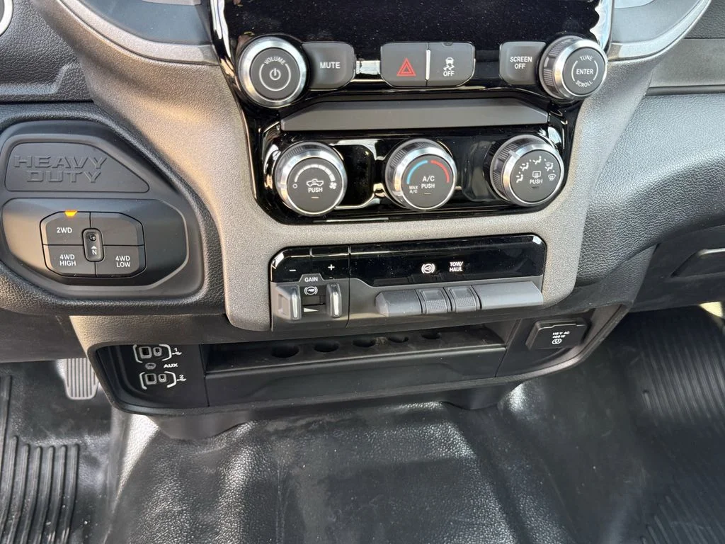 2026 RAM 3500 Tradesman - Photo 27