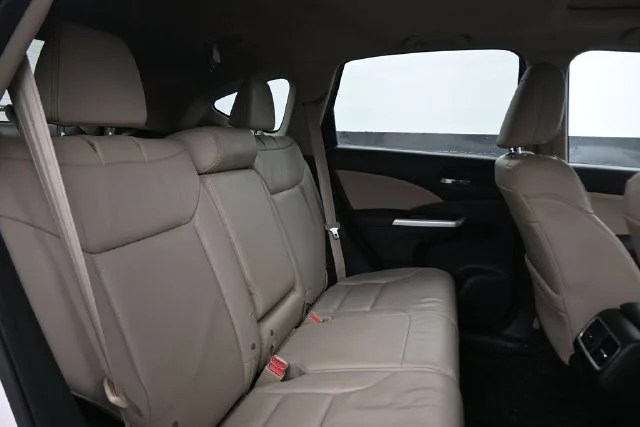 Used 2016  Honda Touring image 23