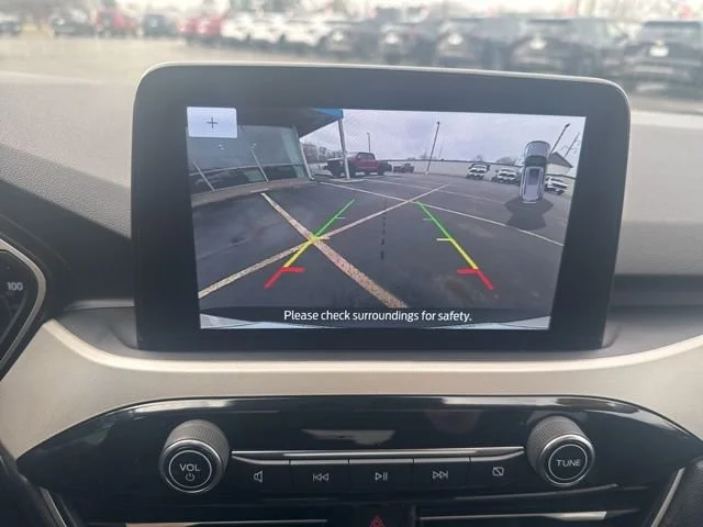 Used 2020 White Ford SEL image 32