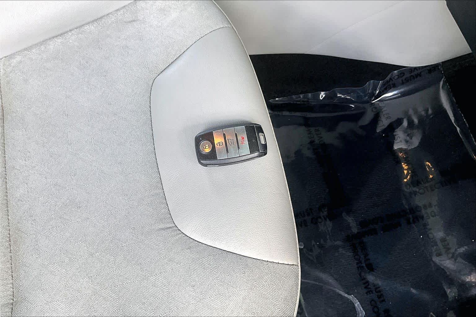 Used 2019 Platinum Graphite Kia EX image 14