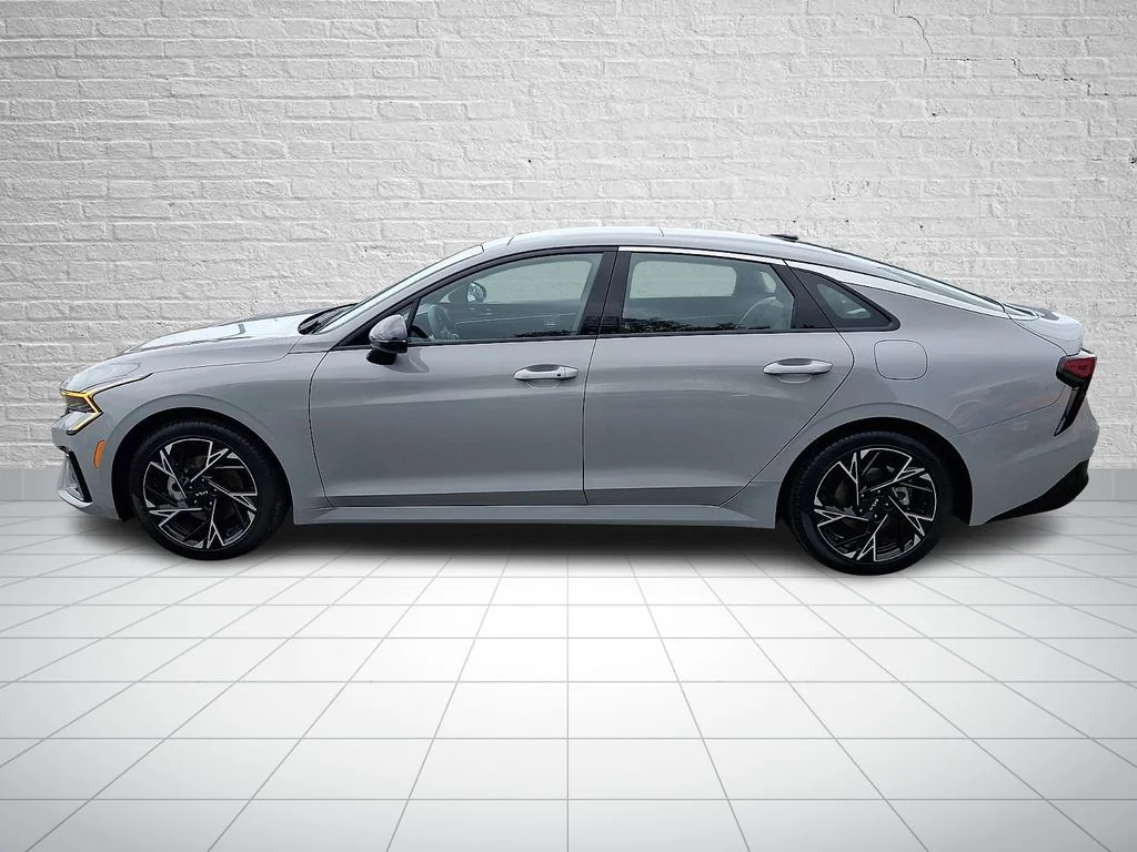 Used 2025 Gray Kia GT-Line image 7