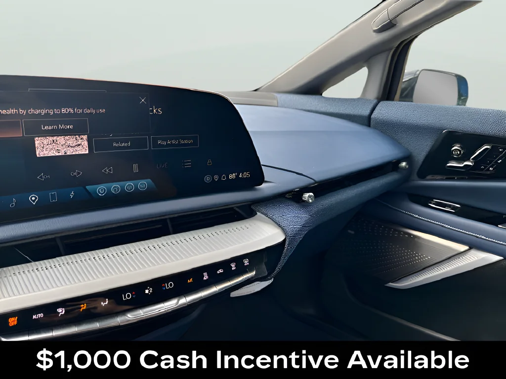 2025 Cadillac OPTIQ Luxury 2 - Photo 22