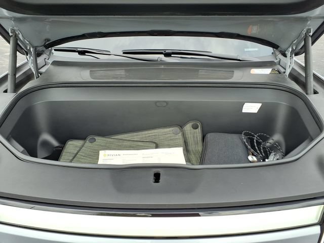 Used 2023  RIVIAN Adventure image 25