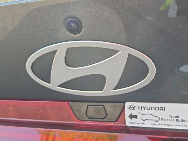 2026 Hyundai Elantra Limited - Photo 28