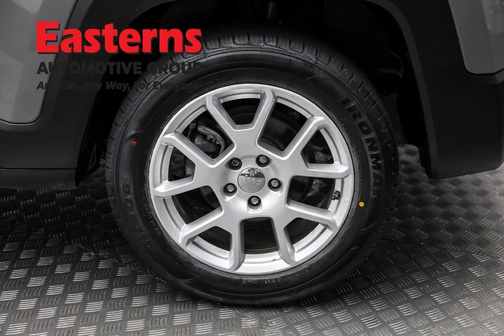 Used 2021 Gray Jeep Limited image 8