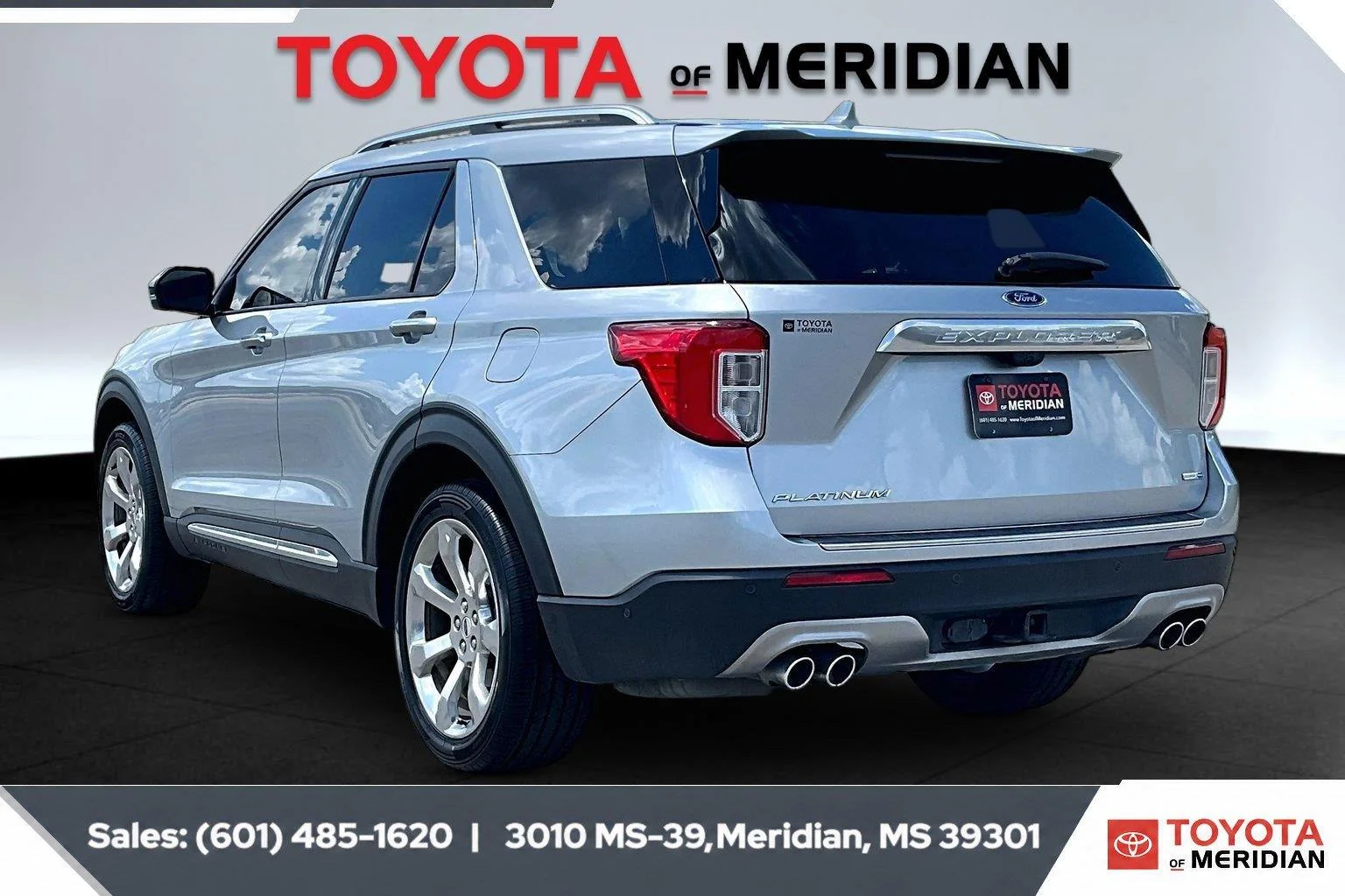 Used 2020 Iconic Silver Ford Platinum image 2