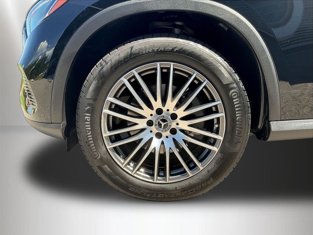 Used 2026 Black Mercedes-Benz GLC 300 image 33