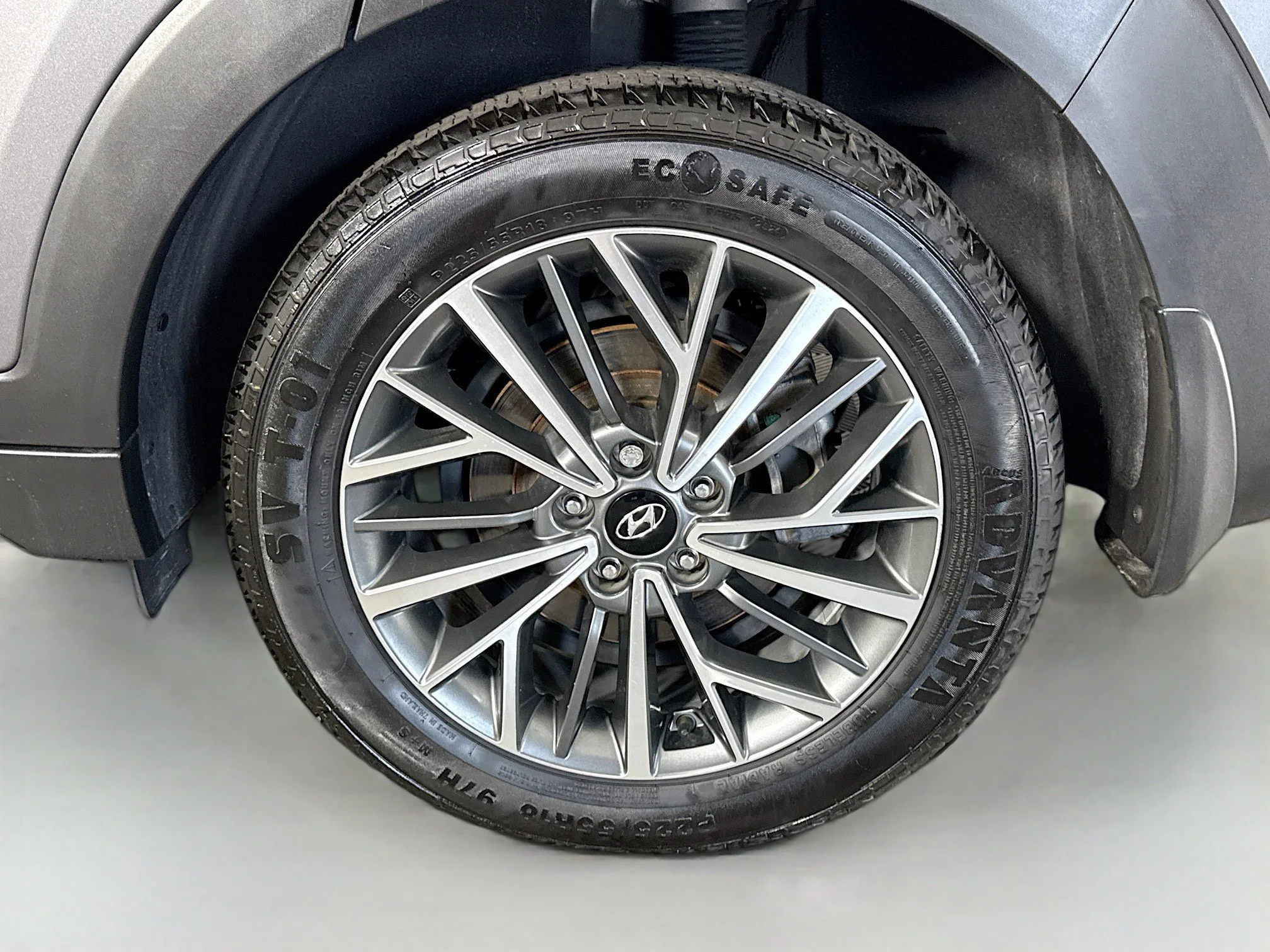 Used 2021 Magnetic Force Hyundai Limited image 33
