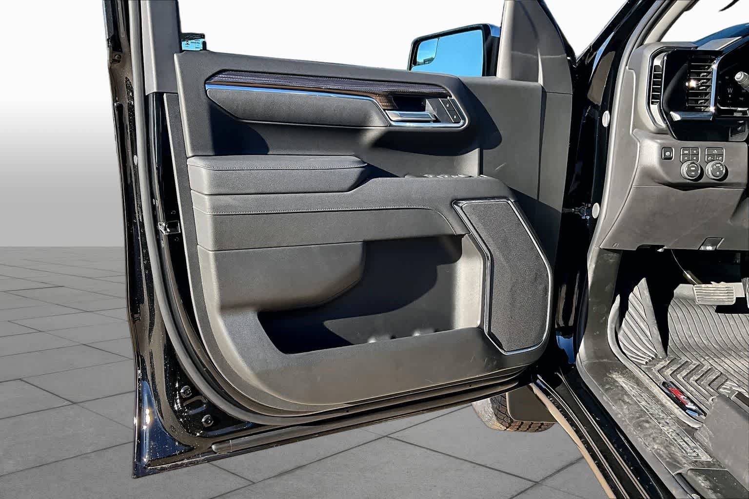 2026 Chevrolet Silverado 1500 LT - Photo 11