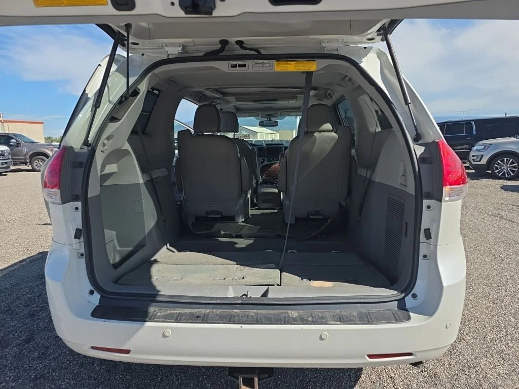Used 2012 Blizzard Pearl Toyota Limited image 12