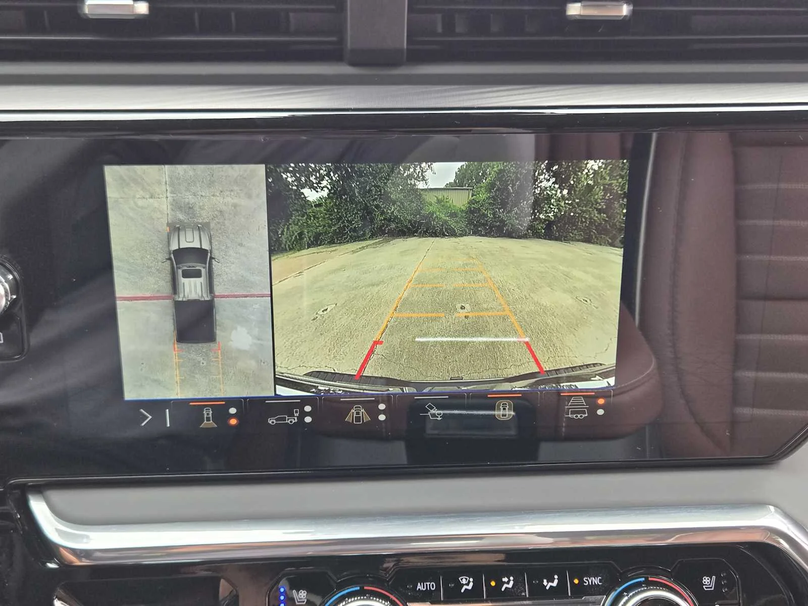 2026 GMC Sierra 2500HD Denali Ultimate - Photo 12