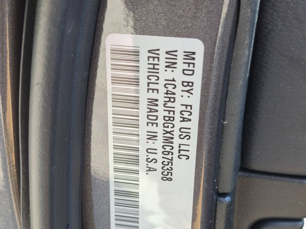 Used 2021 Gray Jeep Limited image 32