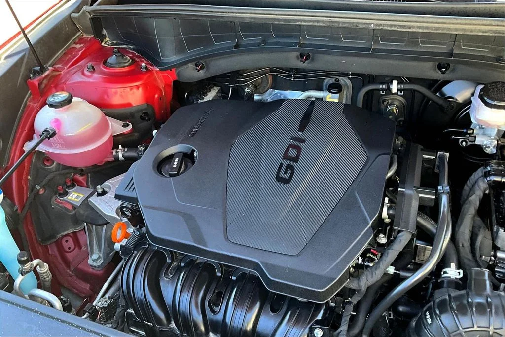 Certified Used 2022 Passion Red Tintcoat Kia LX image 28