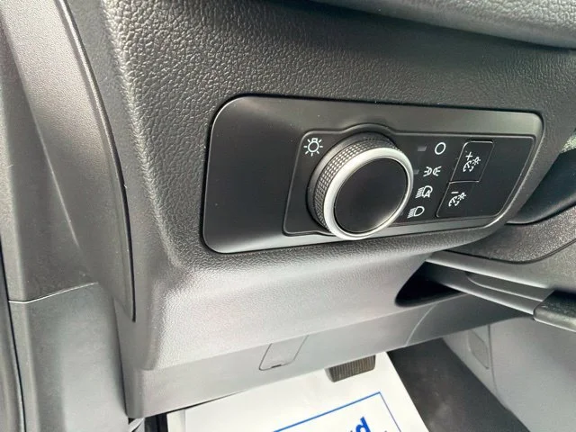 Used 2025 Gray Ford ST-Line image 28