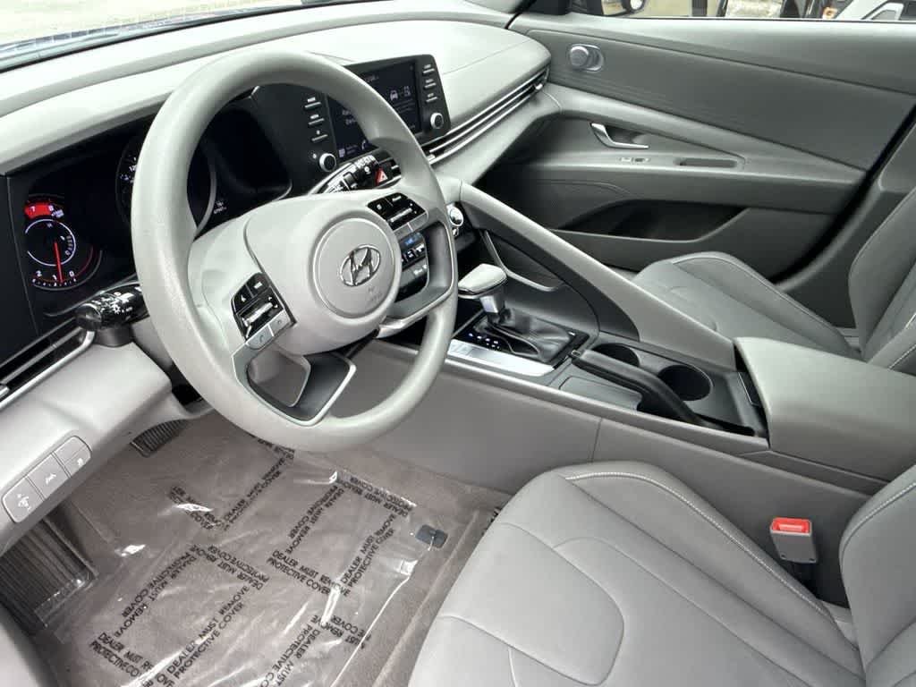Used 2023 Intense Blue Hyundai SEL image 13