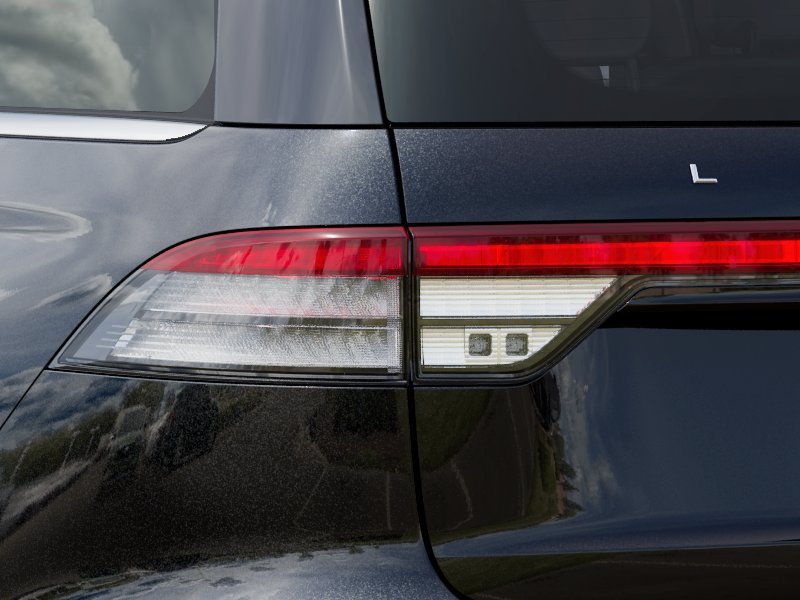 New 2027 Infinite Black Metallic Clearcoat Lincoln Premiere image 21