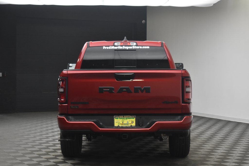 New 2027 Molten Red Pearl-Coat Exterior Paint RAM Big Horn/Lone Star image 12