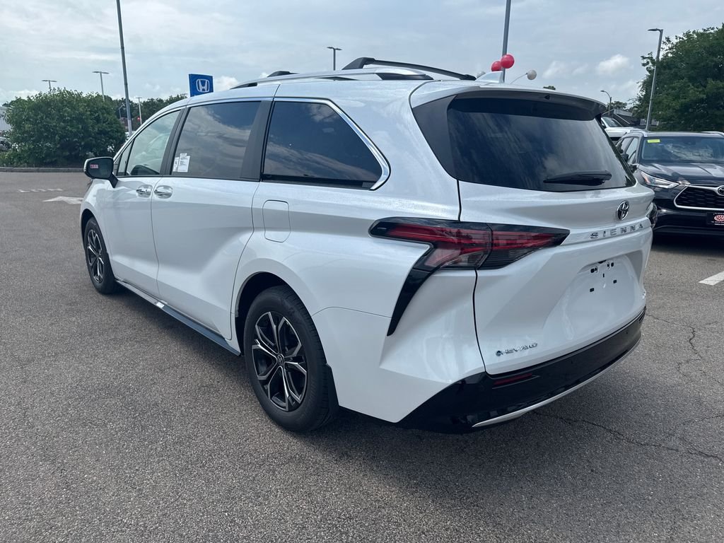 New 2026 Wind Chill Pearl Toyota Platinum image 7