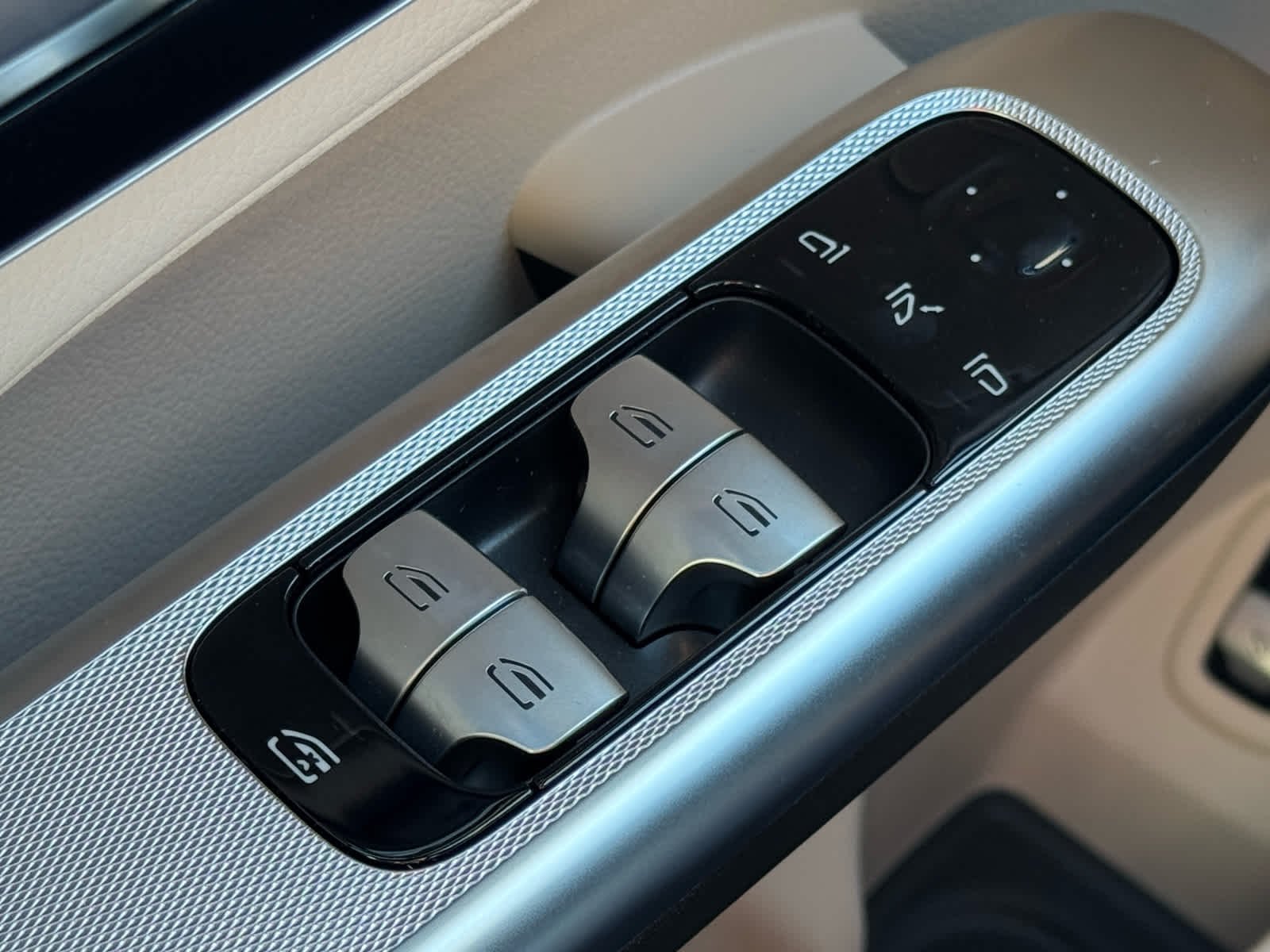2026 Mercedes-Benz GLC Base - Photo 31