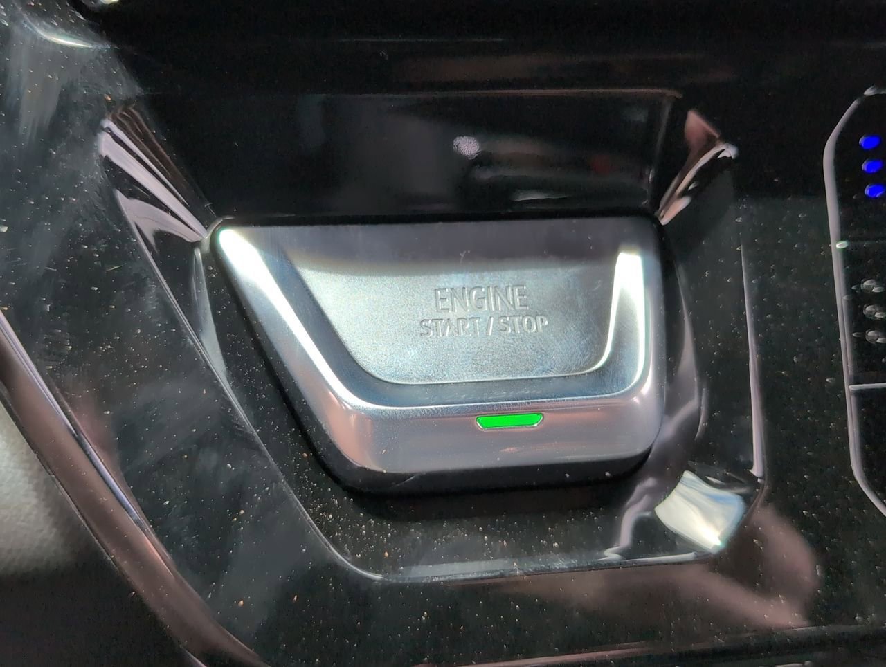New 2026 Sterling Metallic GMC AT4X image 17