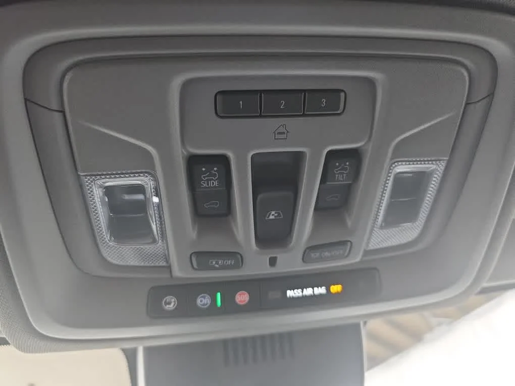 Used 2024 Iridescent Pearl Tricoat Chevrolet LTZ image 23