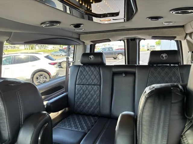 Used 2021 ONYX BLACK GMC CARGO image 42