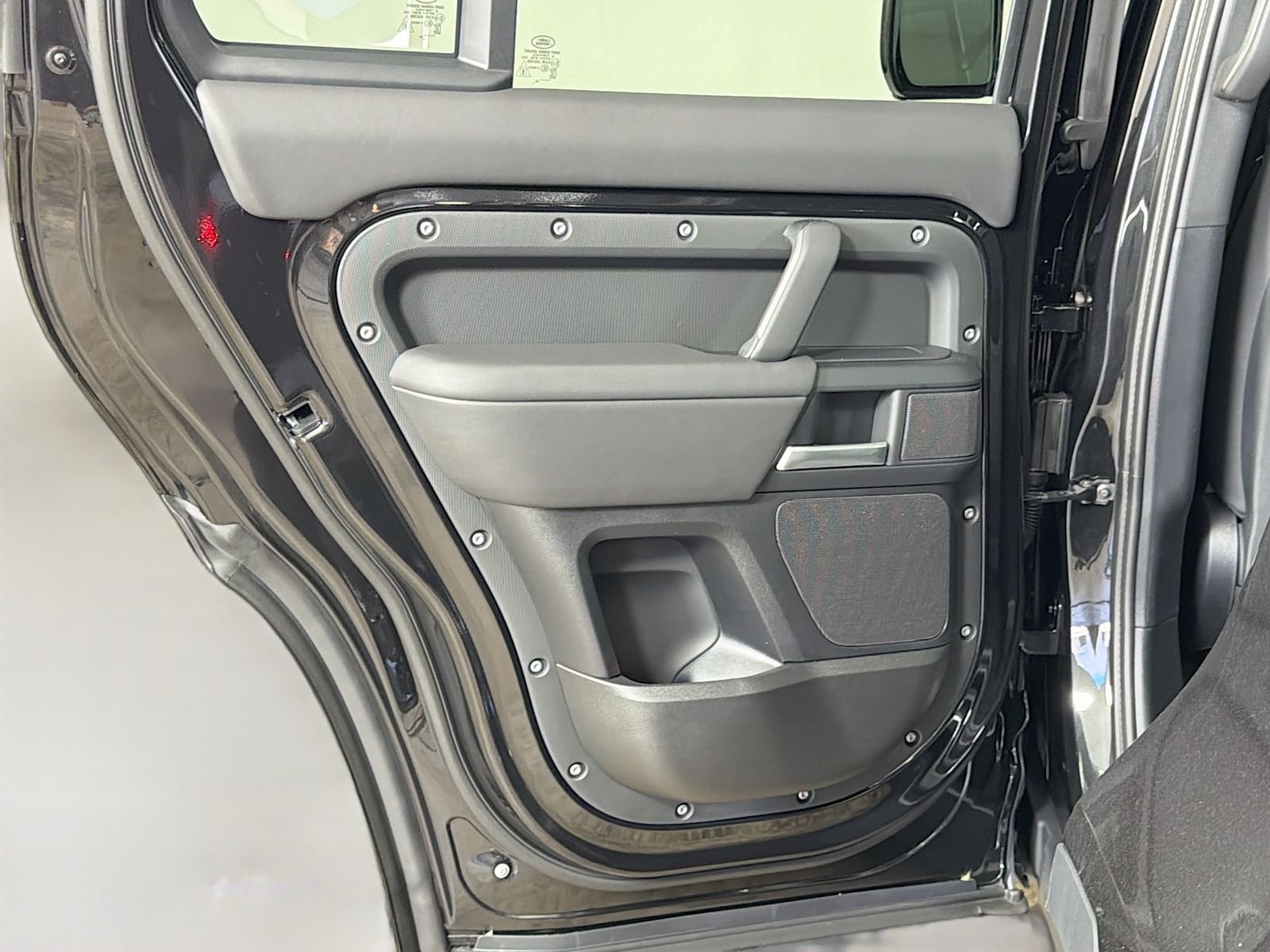 New 2026 Santorini Black Land Rover S image 26