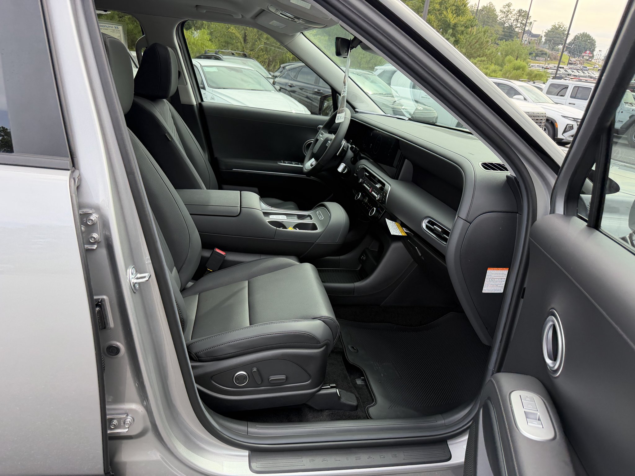 New 2027 Shimmering Silver Hyundai Blue SEL Premium 7P image 50