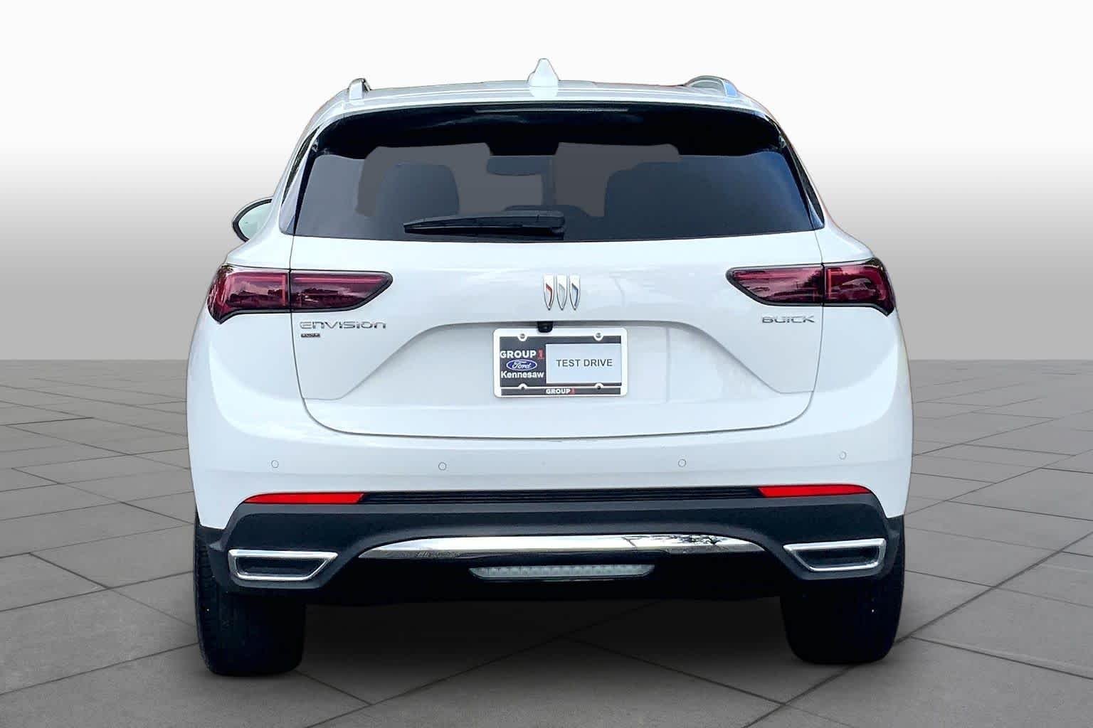Used 2025 Summit White Buick Preferred image 5