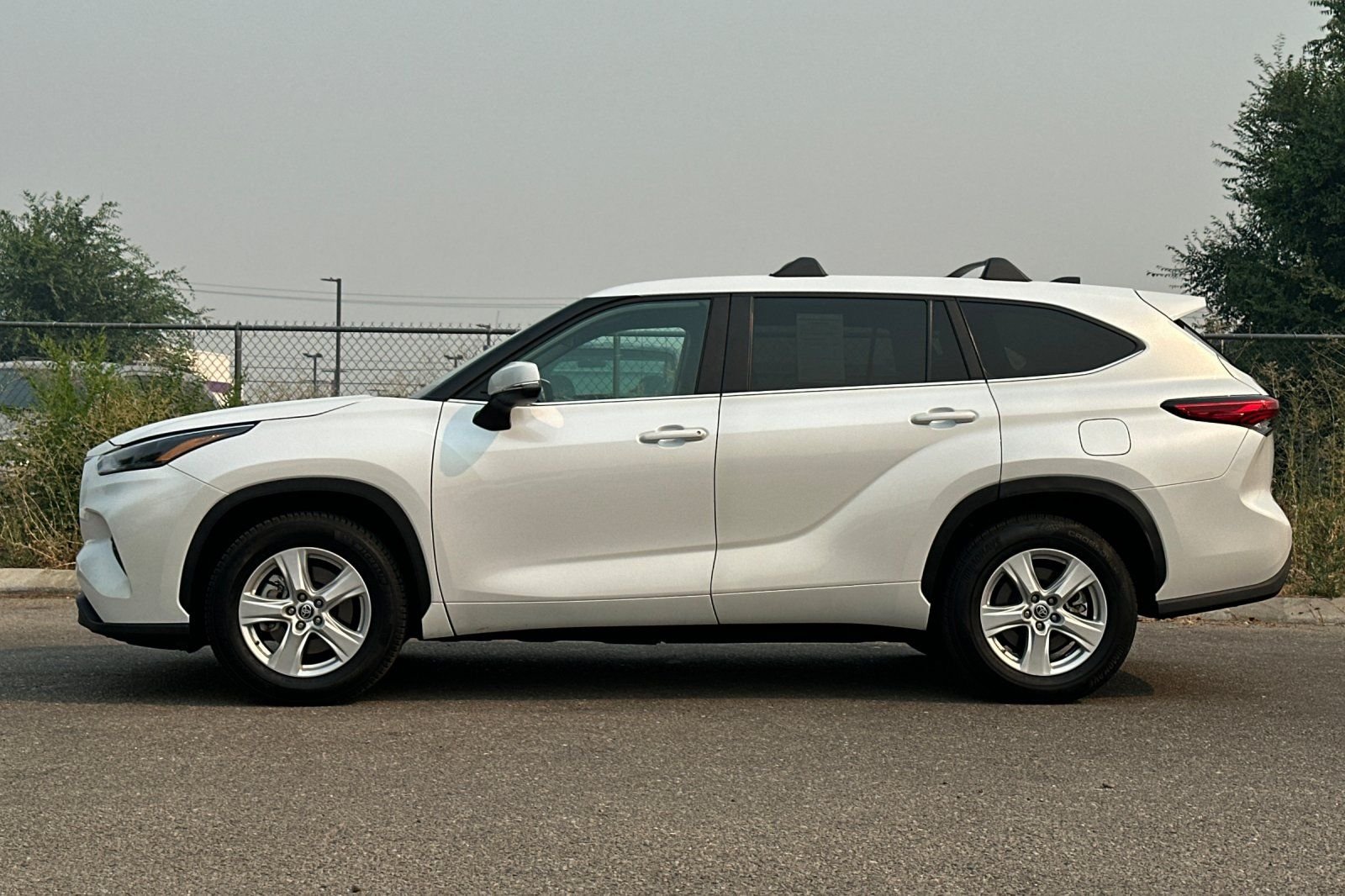 Used 2023 Beige Toyota LE image 7