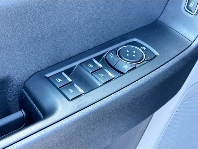 New 2026 Oxford White Ford XL image 12