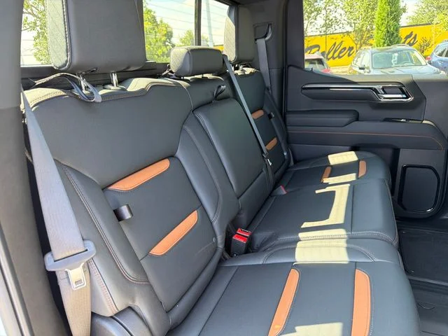 Used 2026 White GMC AT4 image 28