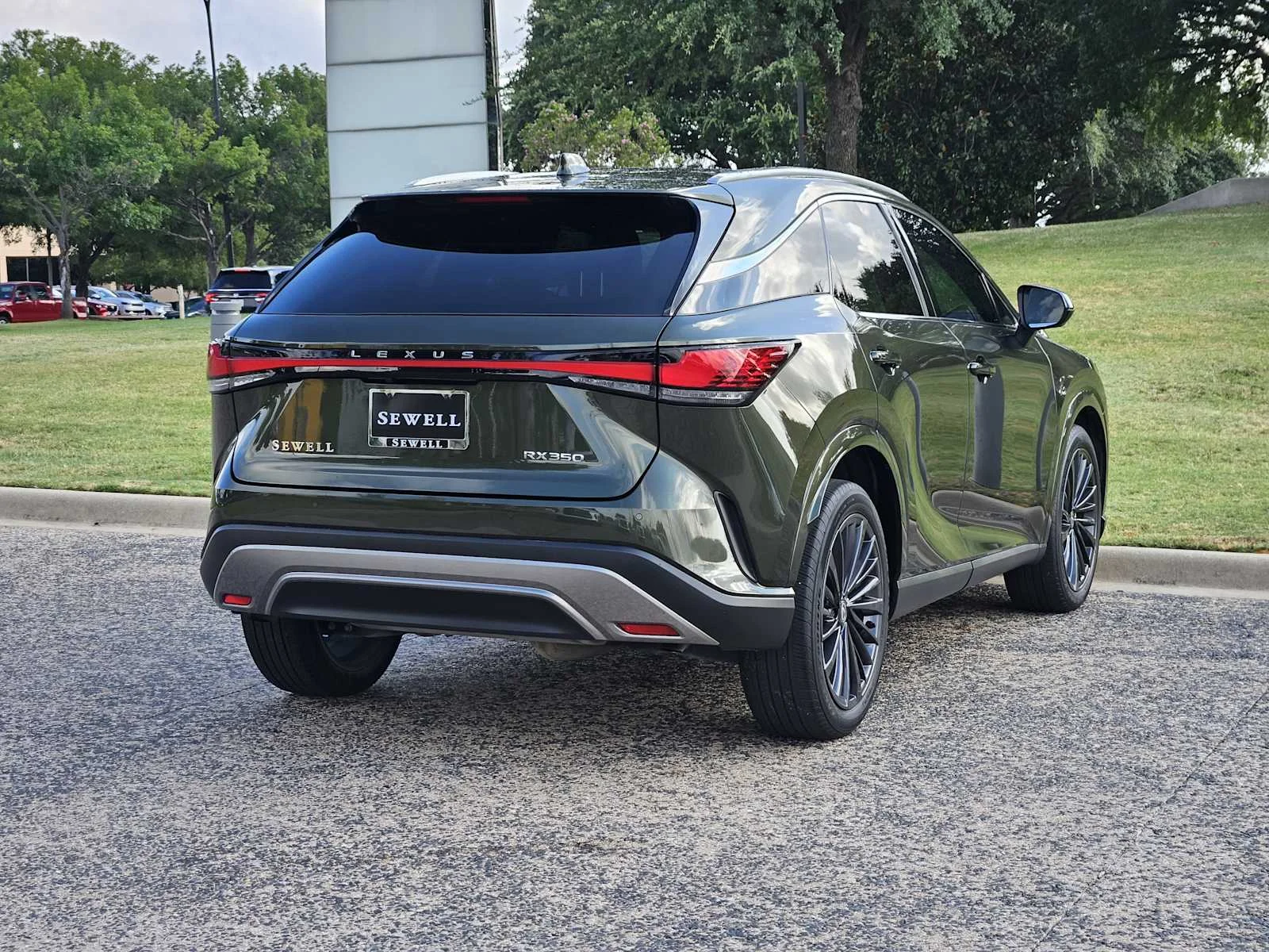 Certified Used 2025 NORI GREEN PEARL Lexus Premium image 4