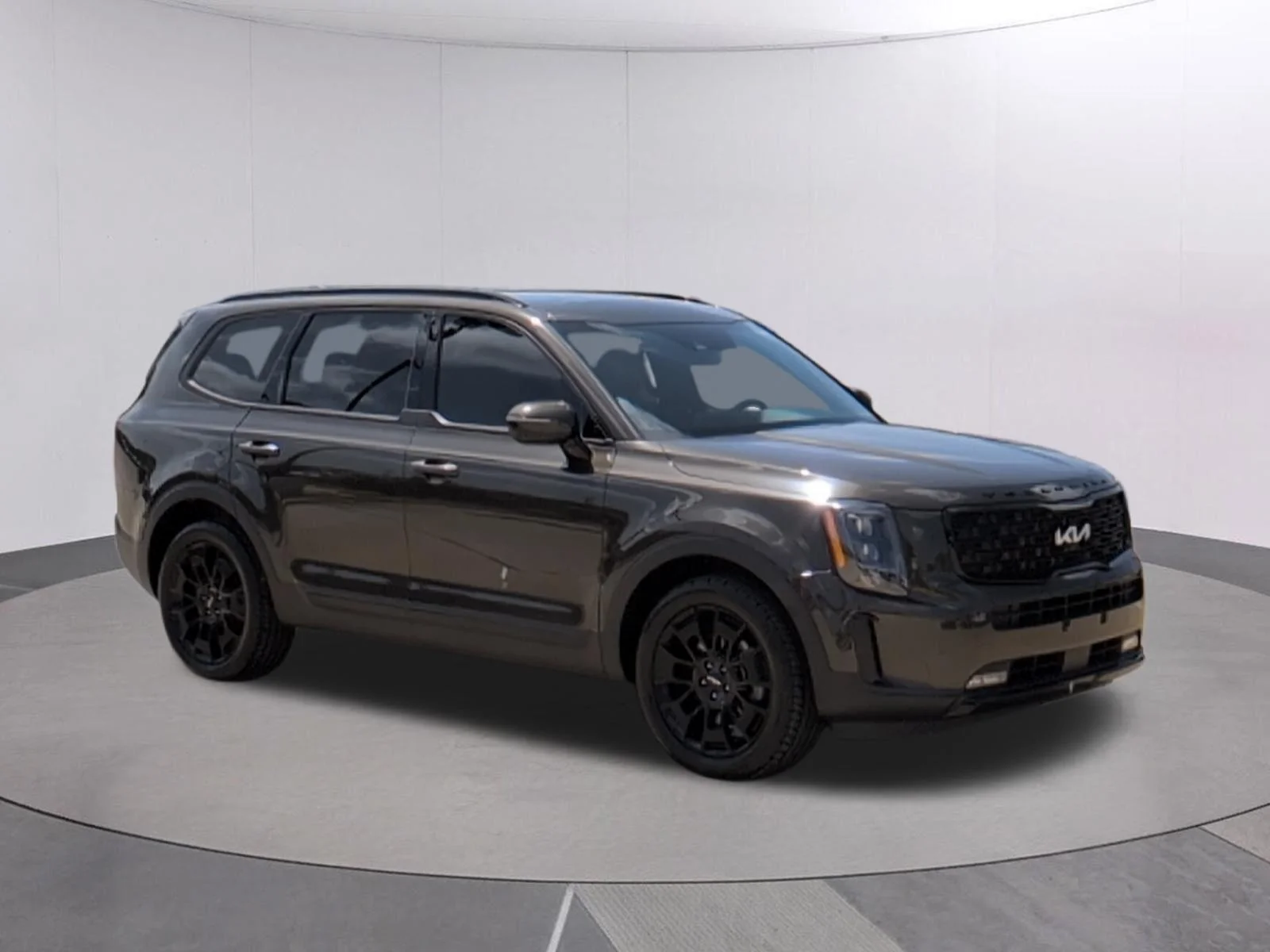 Used 2022 Dark Moss Kia SX image 10