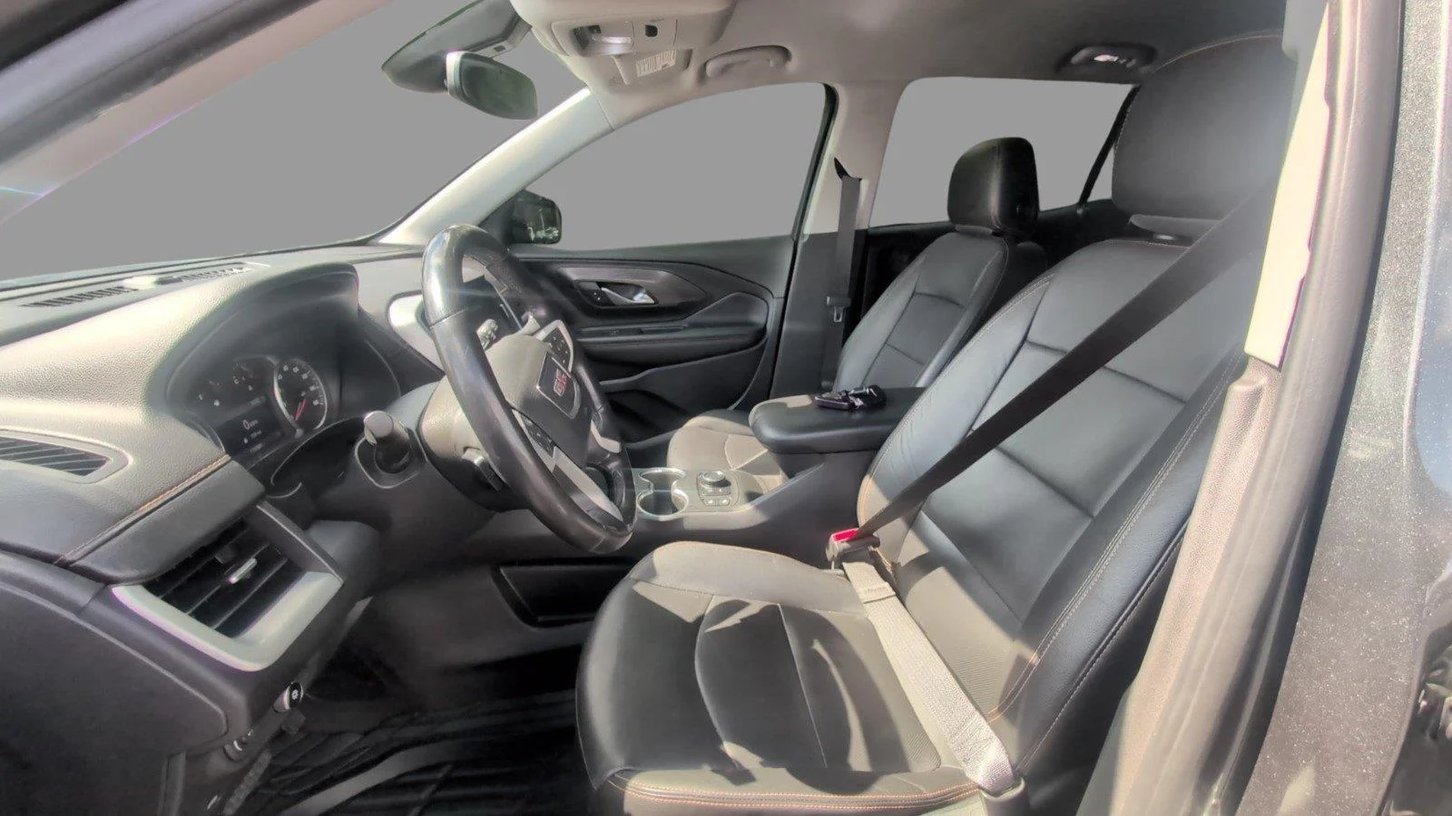Used 2021 Graphite Gray Metallic GMC SLT image 17